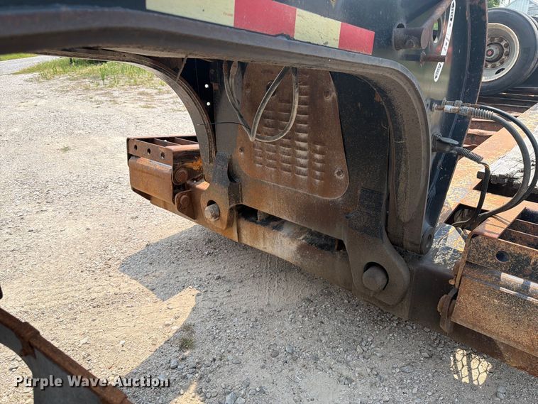 image for item OE9675 2010 Etnyre PRTN55ETD3-R4A lowboy equipment trailer
