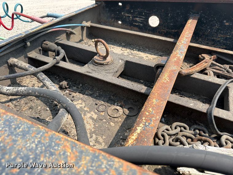 image for item OE9675 2010 Etnyre PRTN55ETD3-R4A lowboy equipment trailer