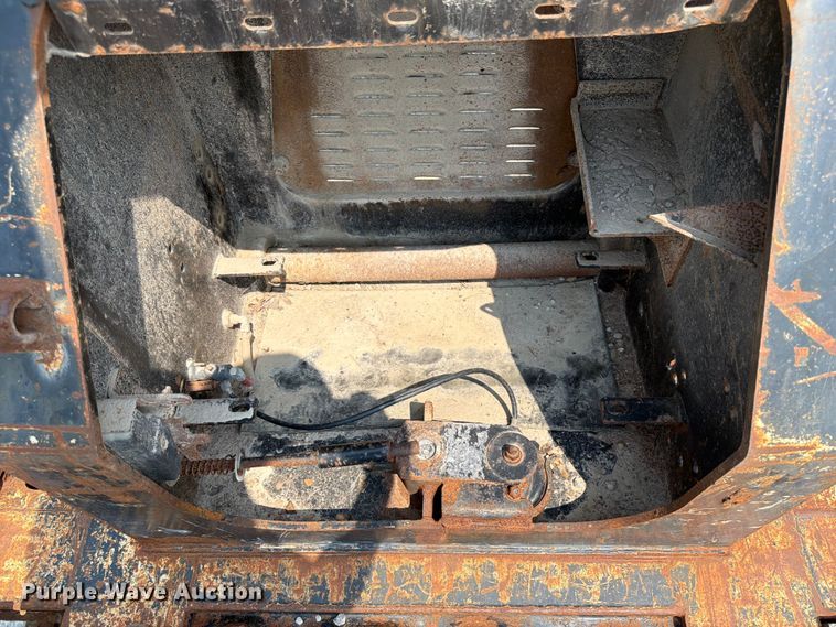 image for item OE9675 2010 Etnyre PRTN55ETD3-R4A lowboy equipment trailer