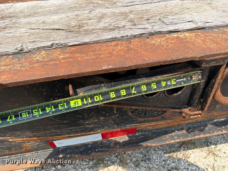 image for item OE9675 2010 Etnyre PRTN55ETD3-R4A lowboy equipment trailer