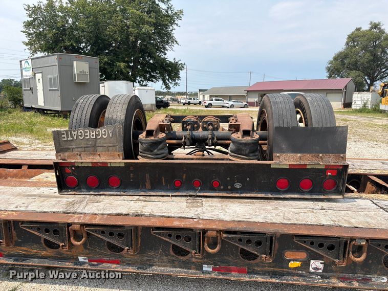 image for item OE9675 2010 Etnyre PRTN55ETD3-R4A lowboy equipment trailer