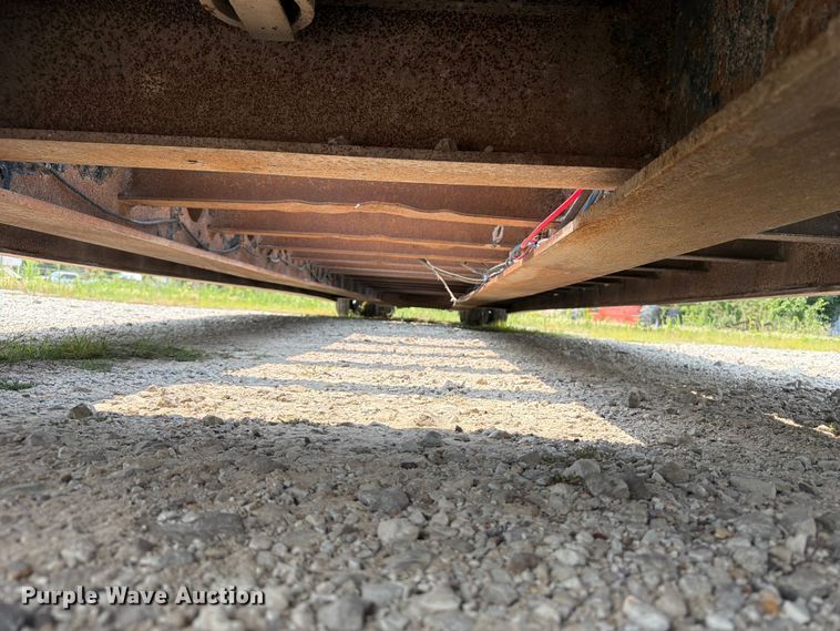 image for item OE9675 2010 Etnyre PRTN55ETD3-R4A lowboy equipment trailer
