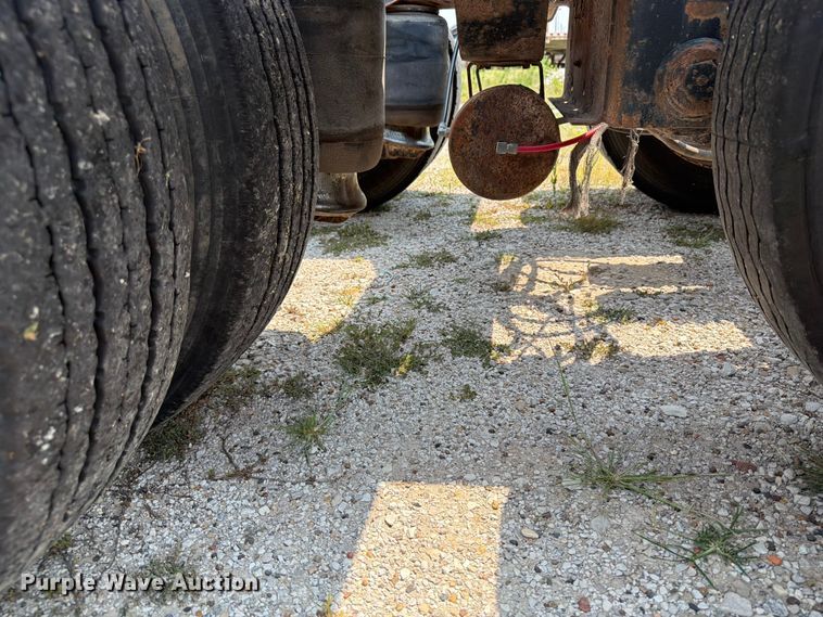 image for item OE9675 2010 Etnyre PRTN55ETD3-R4A lowboy equipment trailer