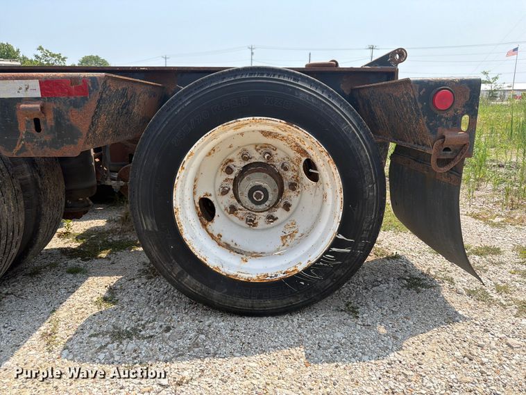 image for item OE9675 2010 Etnyre PRTN55ETD3-R4A lowboy equipment trailer