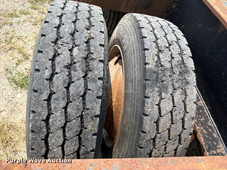image for item OE9675 2010 Etnyre PRTN55ETD3-R4A lowboy equipment trailer