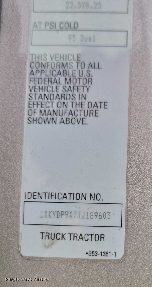 image for item YA1038 2018 Kenworth T680 semi truck
