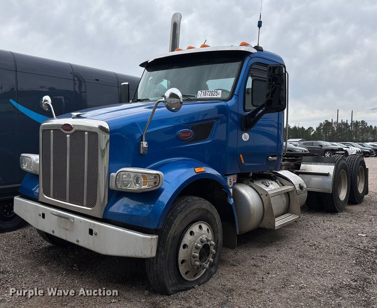 2019 Peterbilt 567 semi truck