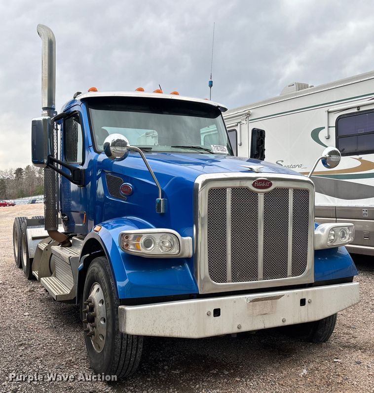 image for item YA1088 2019 Peterbilt 567 semi truck