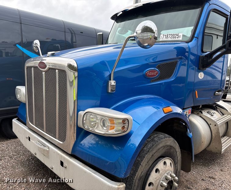 image for item YA1088 2019 Peterbilt 567 semi truck