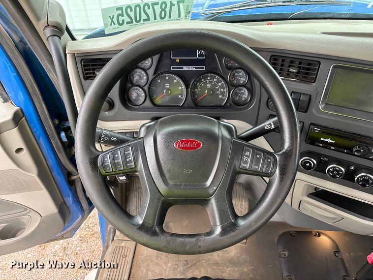 image for item YA1088 2019 Peterbilt 567 semi truck