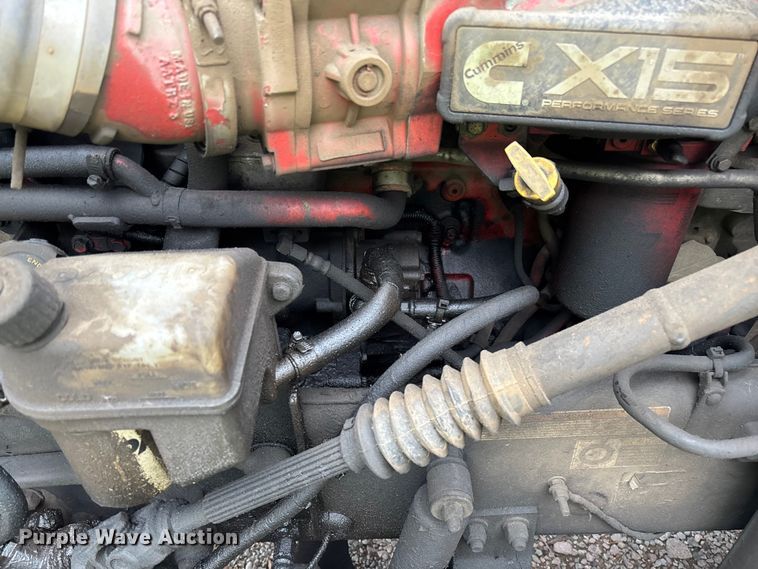 image for item YA1088 2019 Peterbilt 567 semi truck
