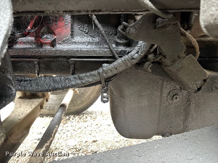image for item YA1088 2019 Peterbilt 567 semi truck