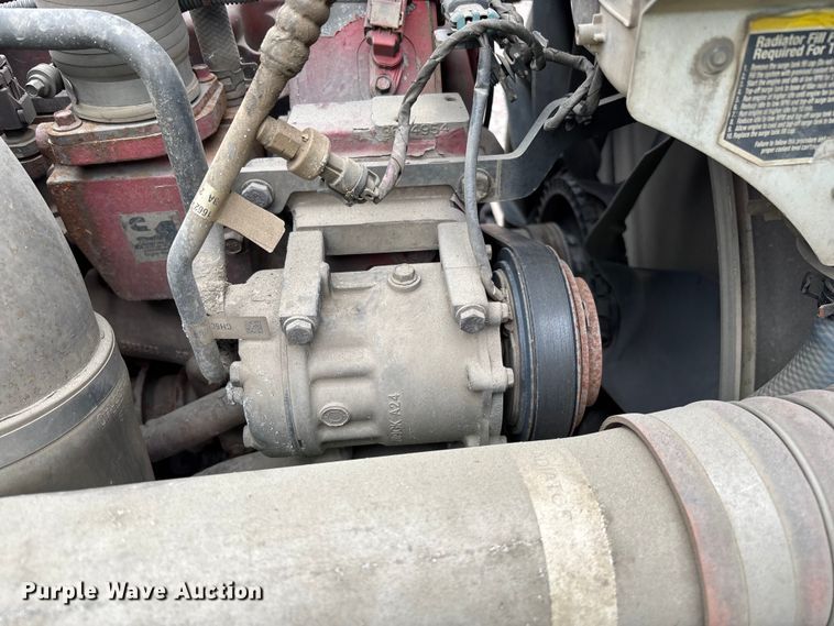 image for item YA1088 2019 Peterbilt 567 semi truck