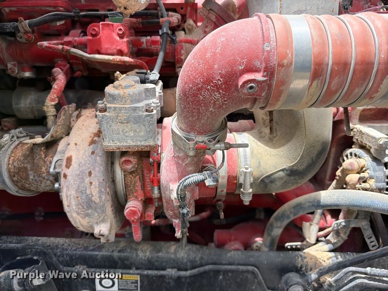 image for item YA1606 2019 Peterbilt 579 semi truck