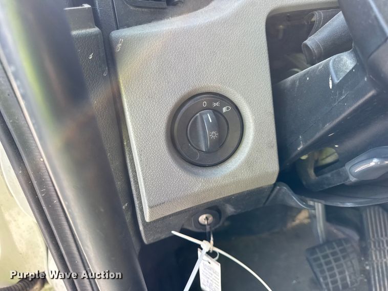 image for item YA1674 2018 Freightliner Cascadia semi truck