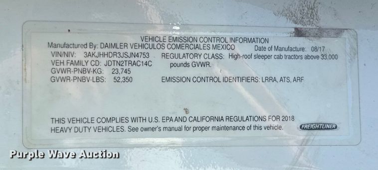 image for item YA1674 2018 Freightliner Cascadia semi truck