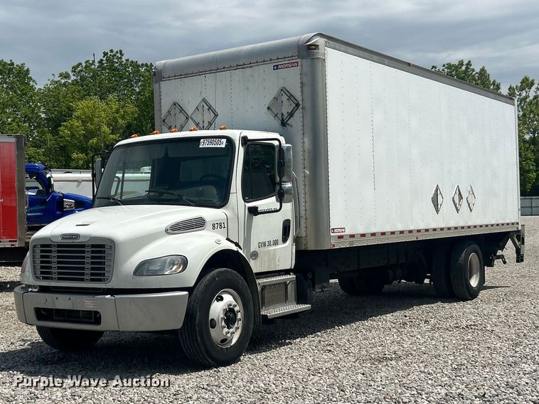 2017 Freightliner Business Class M2 box truck