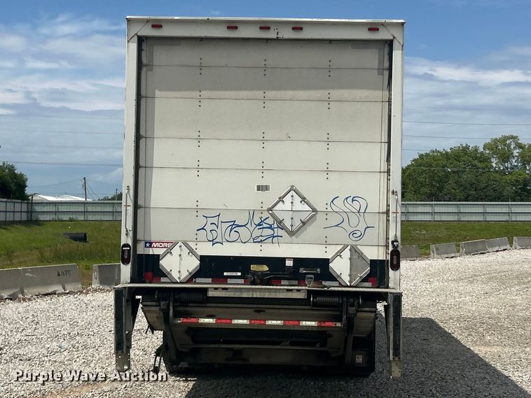 image for item YA1810 2017 Freightliner Business Class M2 box truck