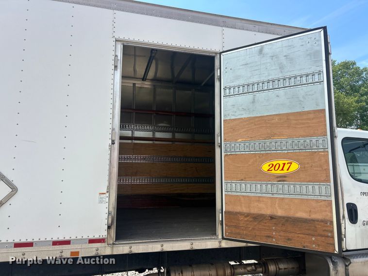 image for item YA1810 2017 Freightliner Business Class M2 box truck