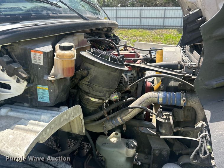 image for item YA1810 2017 Freightliner Business Class M2 box truck