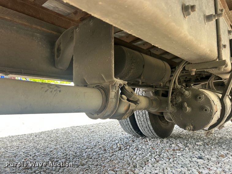 image for item YA1810 2017 Freightliner Business Class M2 box truck