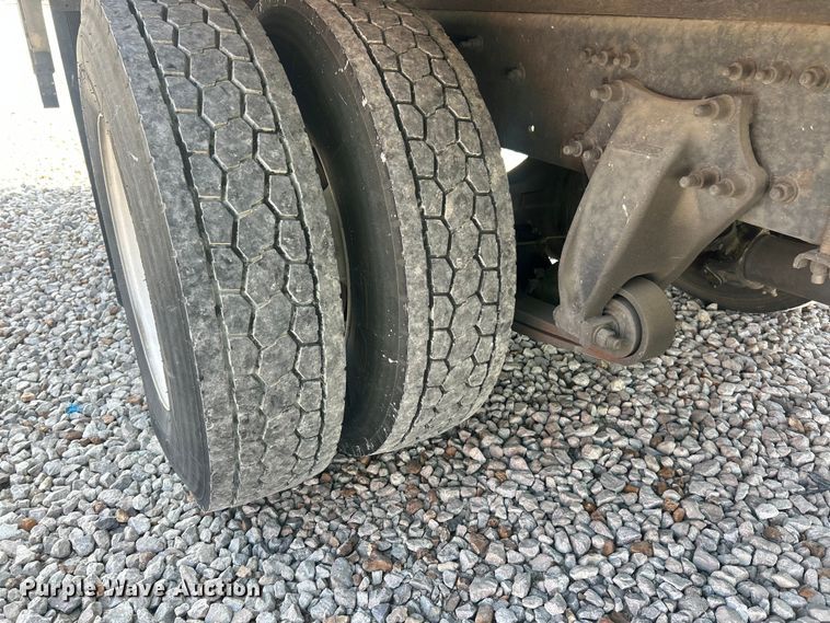 image for item YA1810 2017 Freightliner Business Class M2 box truck