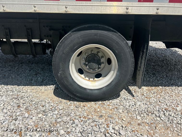 image for item YA1810 2017 Freightliner Business Class M2 box truck