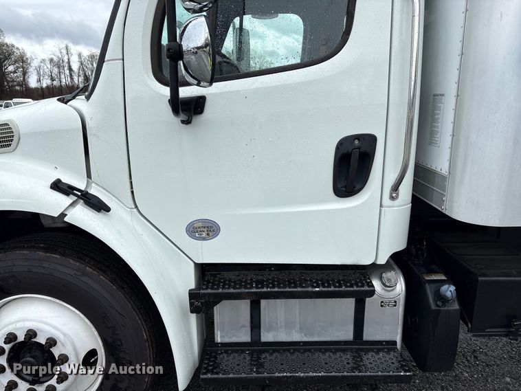 image for item YA2016 2019 Freightliner Business Class M2 box truck