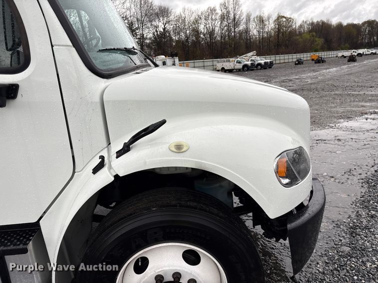 image for item YA2016 2019 Freightliner Business Class M2 box truck