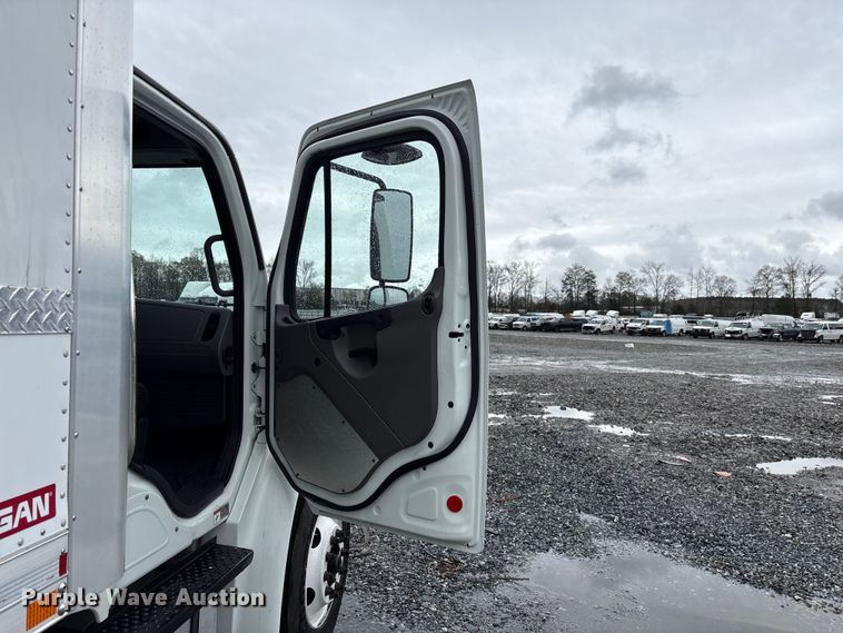 image for item YA2016 2019 Freightliner Business Class M2 box truck