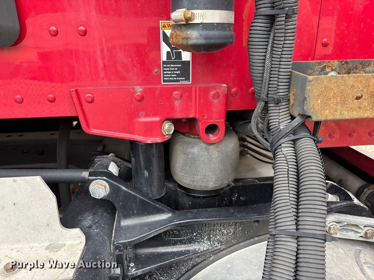 image for item YA2129 2021 Peterbilt 579 semi truck