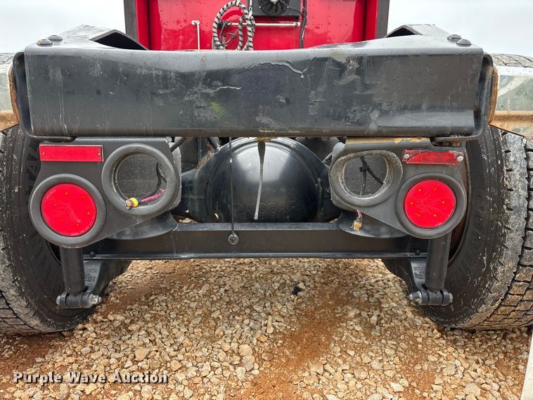 image for item YA2129 2021 Peterbilt 579 semi truck