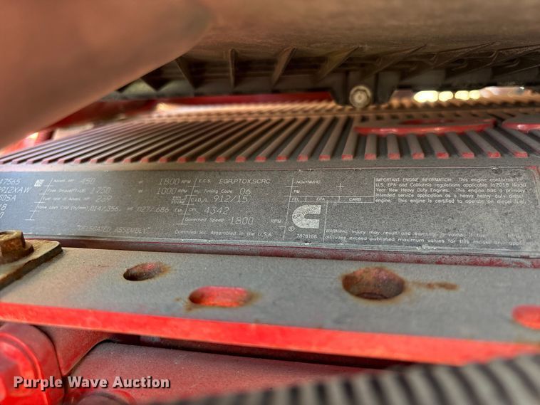 image for item YA2432 2019 International LT625 semi truck