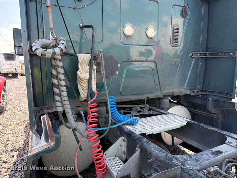image for item YA2612 2020 International LT625 semi truck