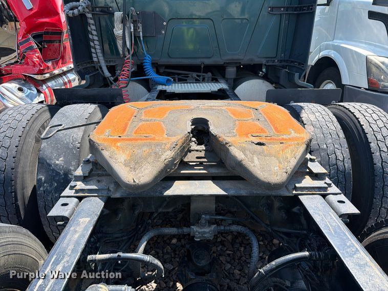 image for item YA2612 2020 International LT625 semi truck