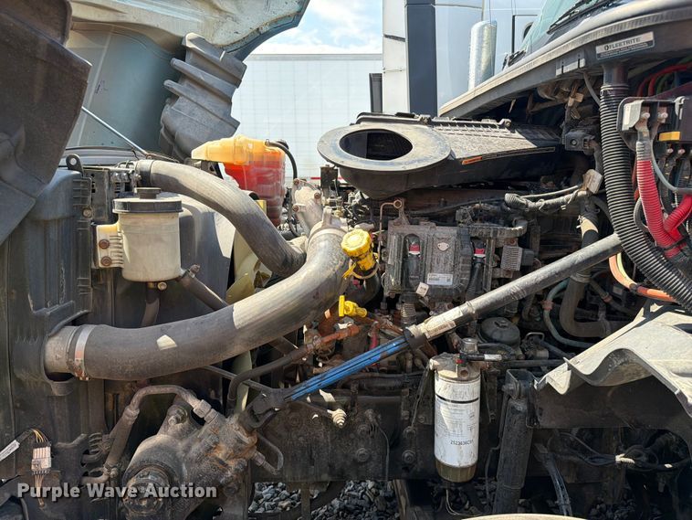 image for item YA2612 2020 International LT625 semi truck