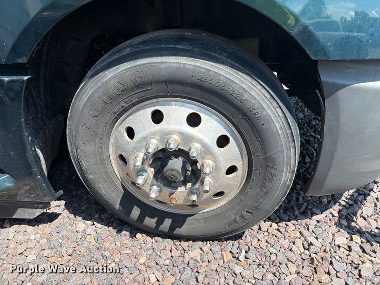 image for item YA2612 2020 International LT625 semi truck