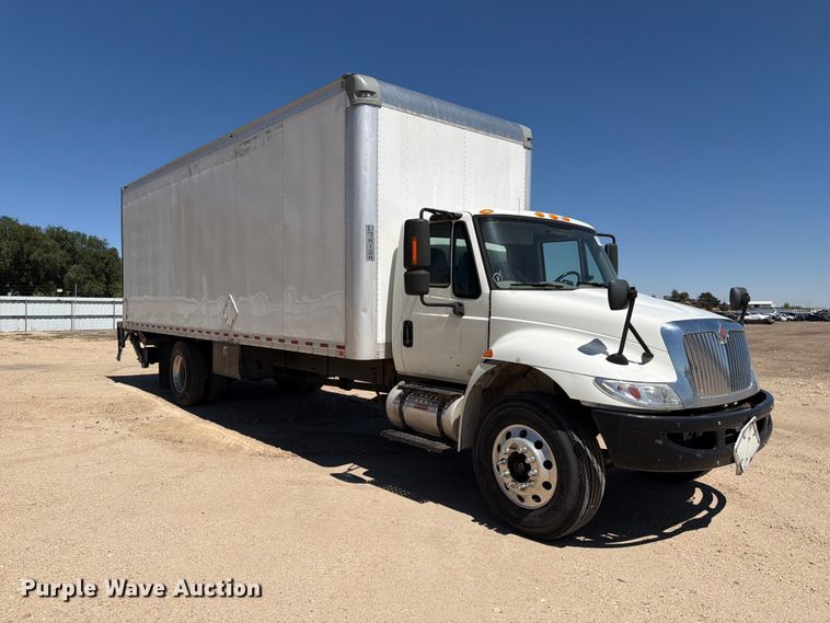 image for item YA2617 2019 International MA025 box truck