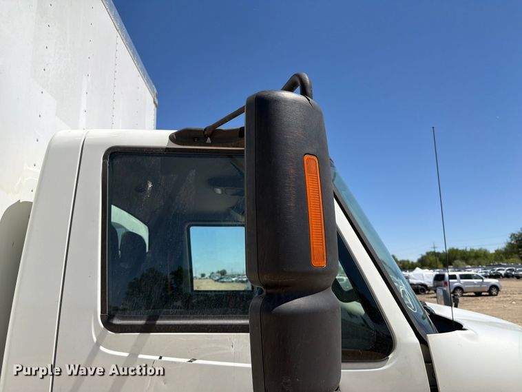 image for item YA2617 2019 International MA025 box truck
