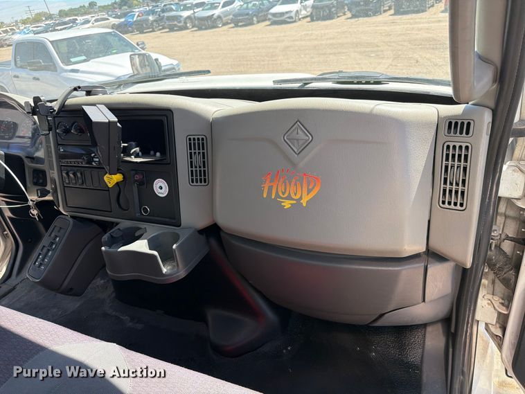 image for item YA2617 2019 International MA025 box truck