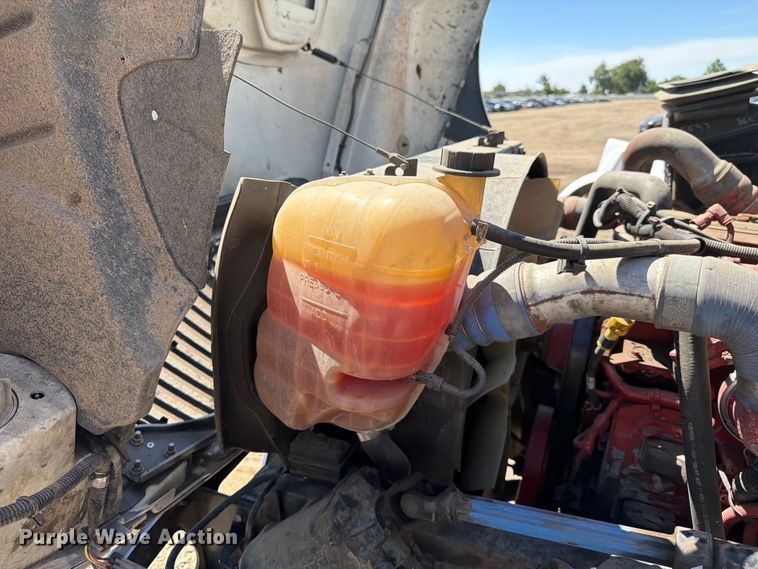 image for item YA2617 2019 International MA025 box truck