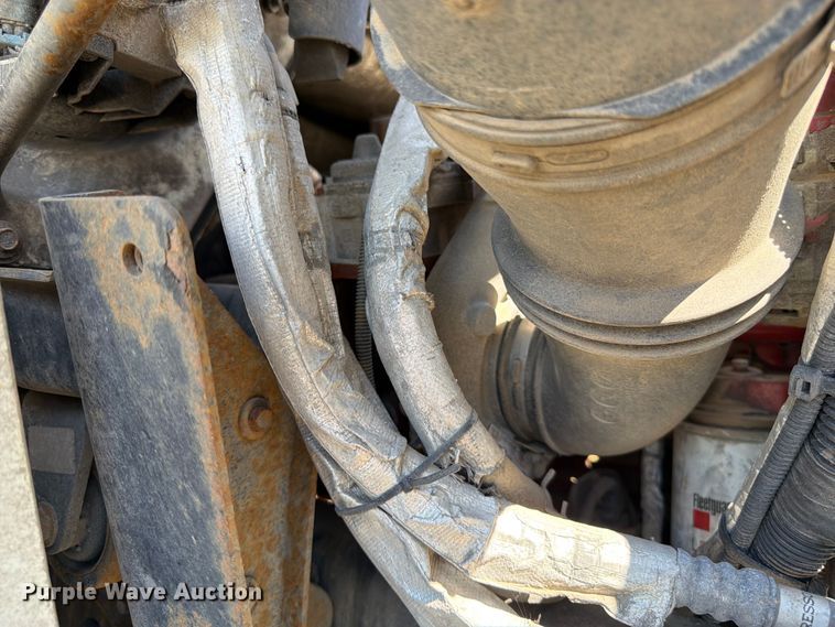 image for item YA2617 2019 International MA025 box truck
