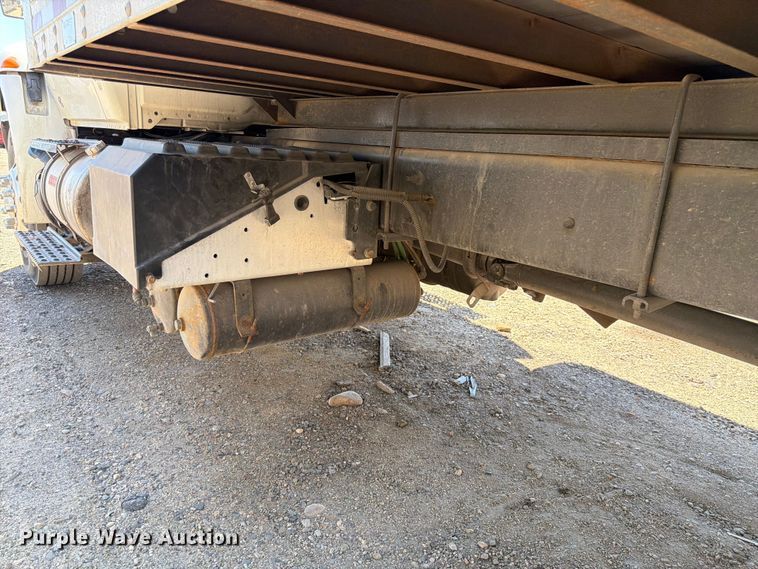 image for item YA2617 2019 International MA025 box truck