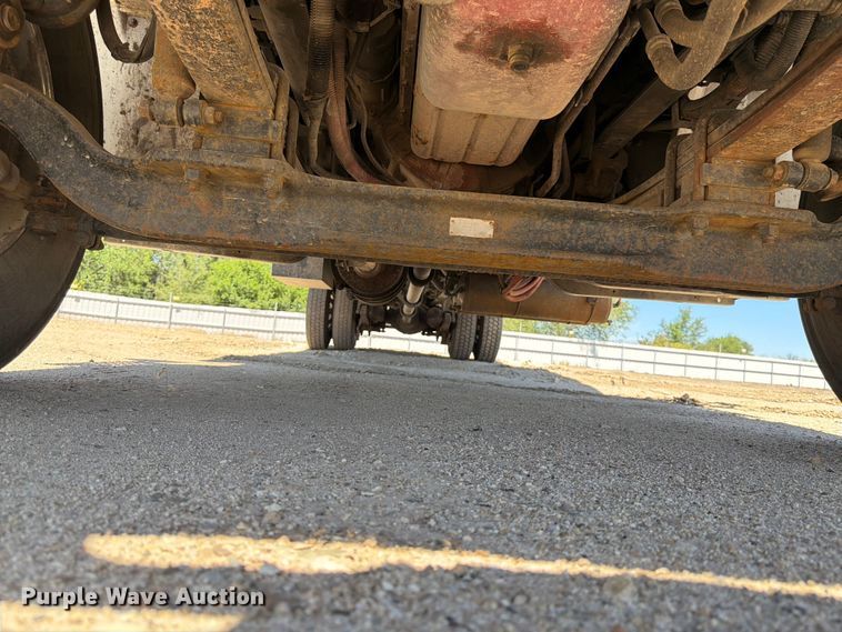 image for item YA2617 2019 International MA025 box truck