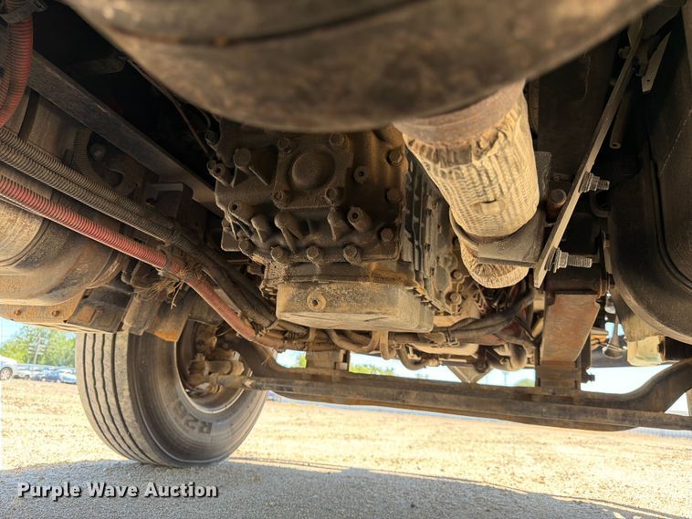 image for item YA2617 2019 International MA025 box truck