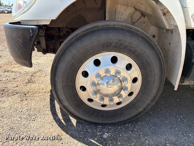image for item YA2617 2019 International MA025 box truck