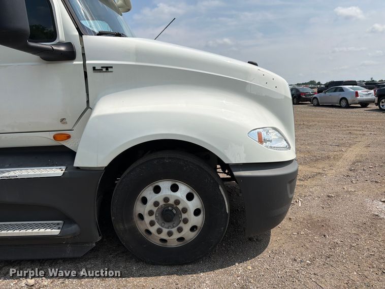 image for item YA2662 2020 International LT625 semi truck