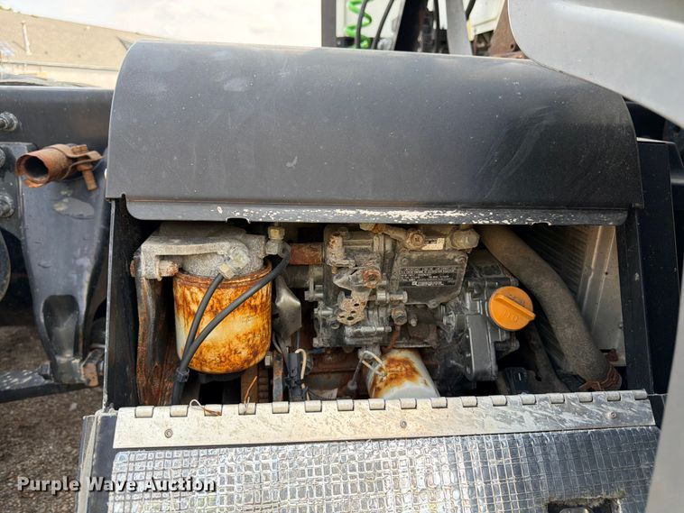 image for item YA2662 2020 International LT625 semi truck