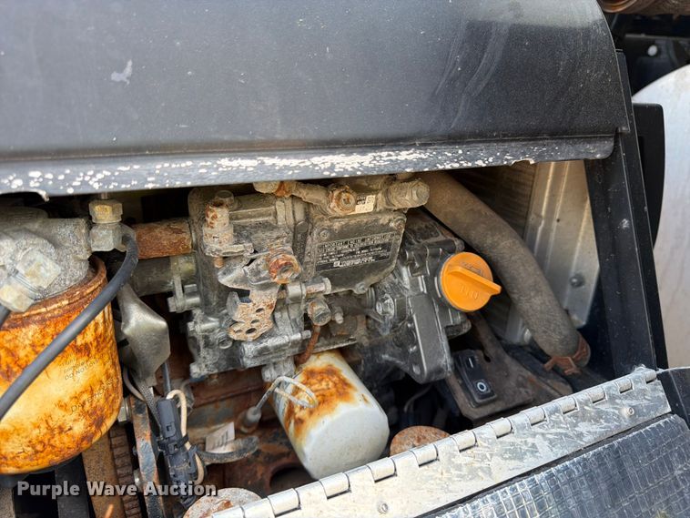 image for item YA2662 2020 International LT625 semi truck