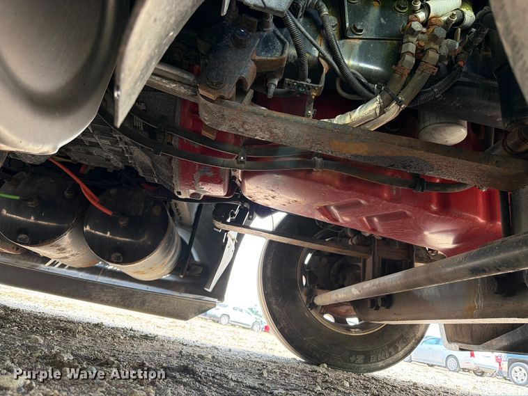 image for item YA2662 2020 International LT625 semi truck